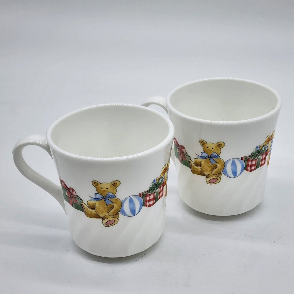 Set of 2 Corelle by Corning Holiday Magic Mugs Teddy Bear
